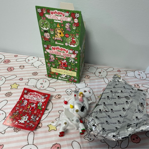 Tokidoki Snow Angel Holiday Unicorno Series 2 Art Mini Figure - Picture 7 of 10